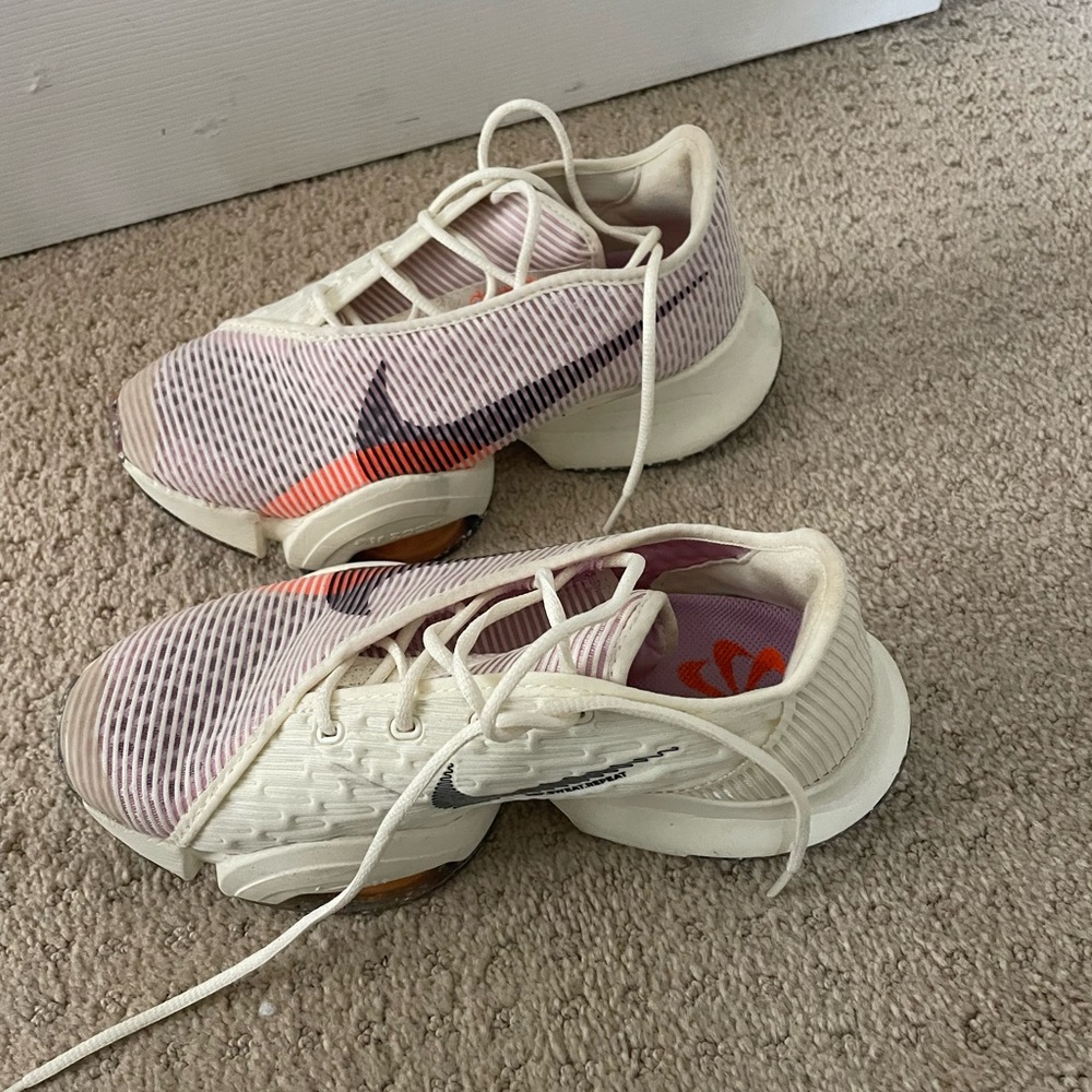 Nike Women's White Pink Black Orange Athletic Shoes - Picture 2 of 4